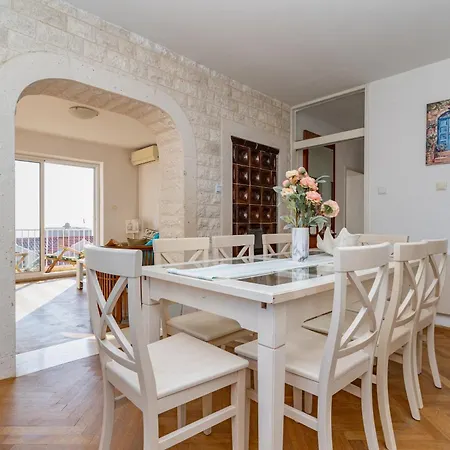 Appartement Sea And Old View
